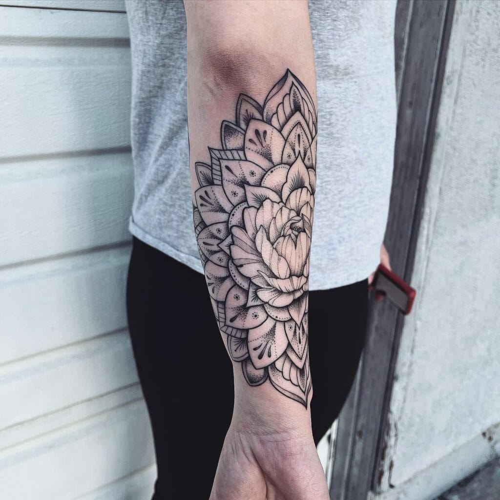 Tatuaje Geométrico De Flor De Mandala