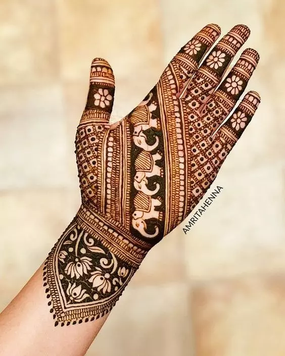 half-hand-simple-mehndi