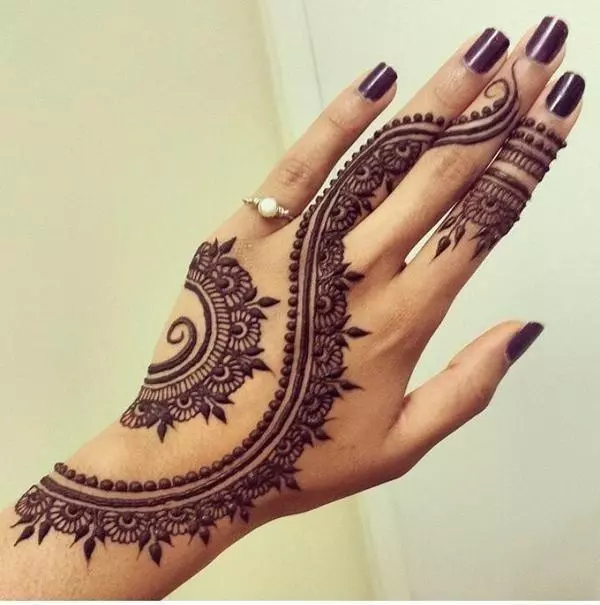 spiral-mehndi