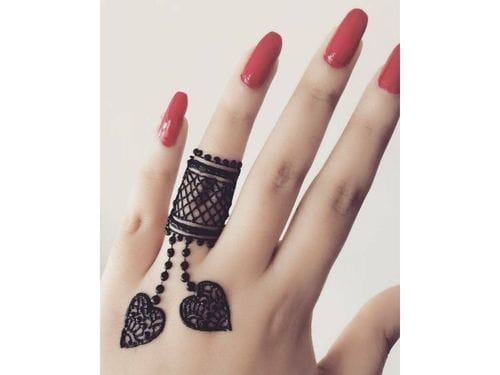 finger-mehndi-design