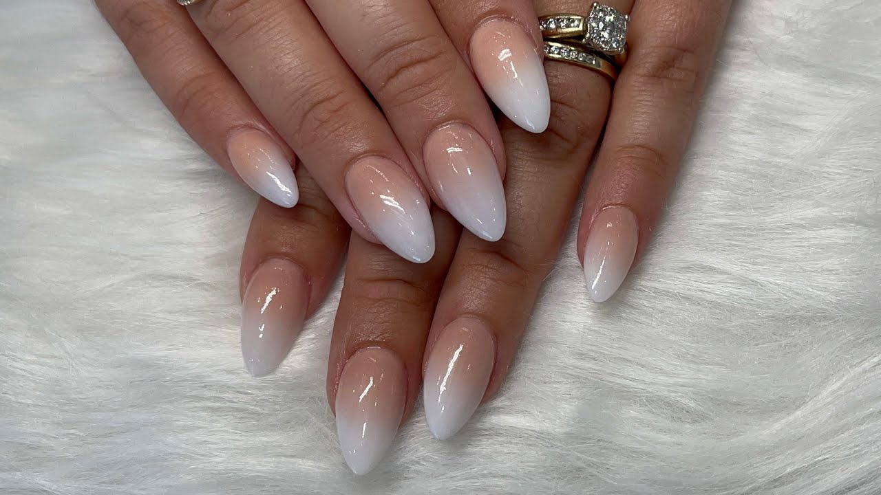 Nude Ombre Almond Nails