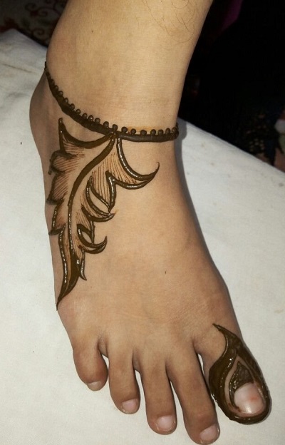 Unique and Modern Feet Mehndi