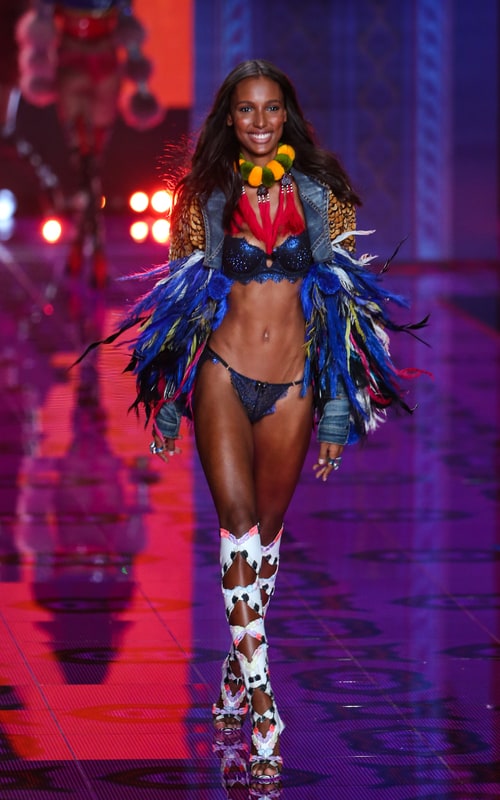 Jasmine Tookes hottest women alive on the runway