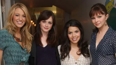 Getty Images Blake Lively, Alexis Biedel, America Ferrara and Amber Tamblyn cosy up for a group photo at New York's MTV Studios in 2008