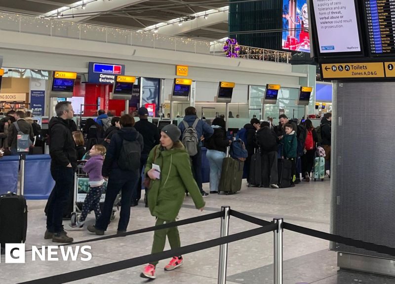 Heathrow Experiences Christmas Travel Disruptions