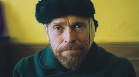 Alamy Willem Dafoe dressed as the tormented artist Van Gogh